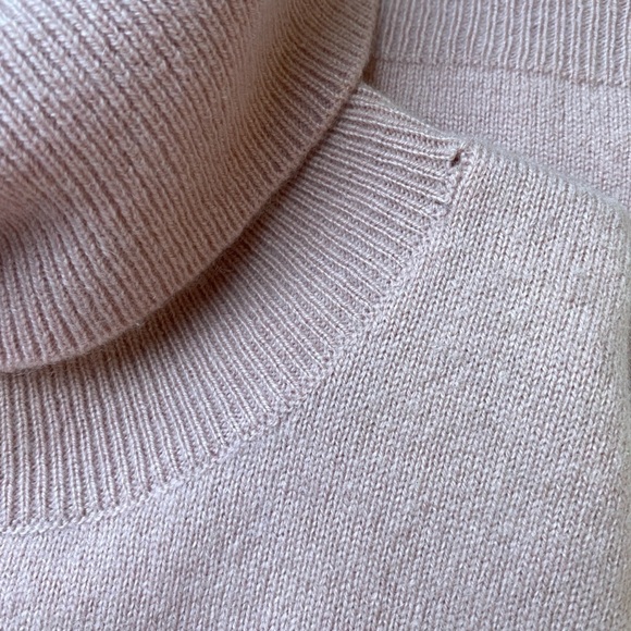Ann Taylor 100% Cashmere Blush Pink Sleeveless Turtleneck Sweater XL - Picture 8 of 9